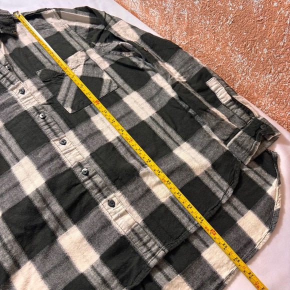 Zara Button-Up Collared Shirt Long Sleeve Cuff Plaid Flannel Black White Size XS - Picture 14 of 14
